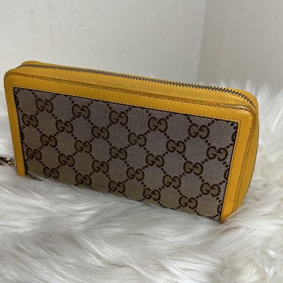 💯Authentic Gucci Zipped Long Wallet🍀 - Picture 11 of 16
